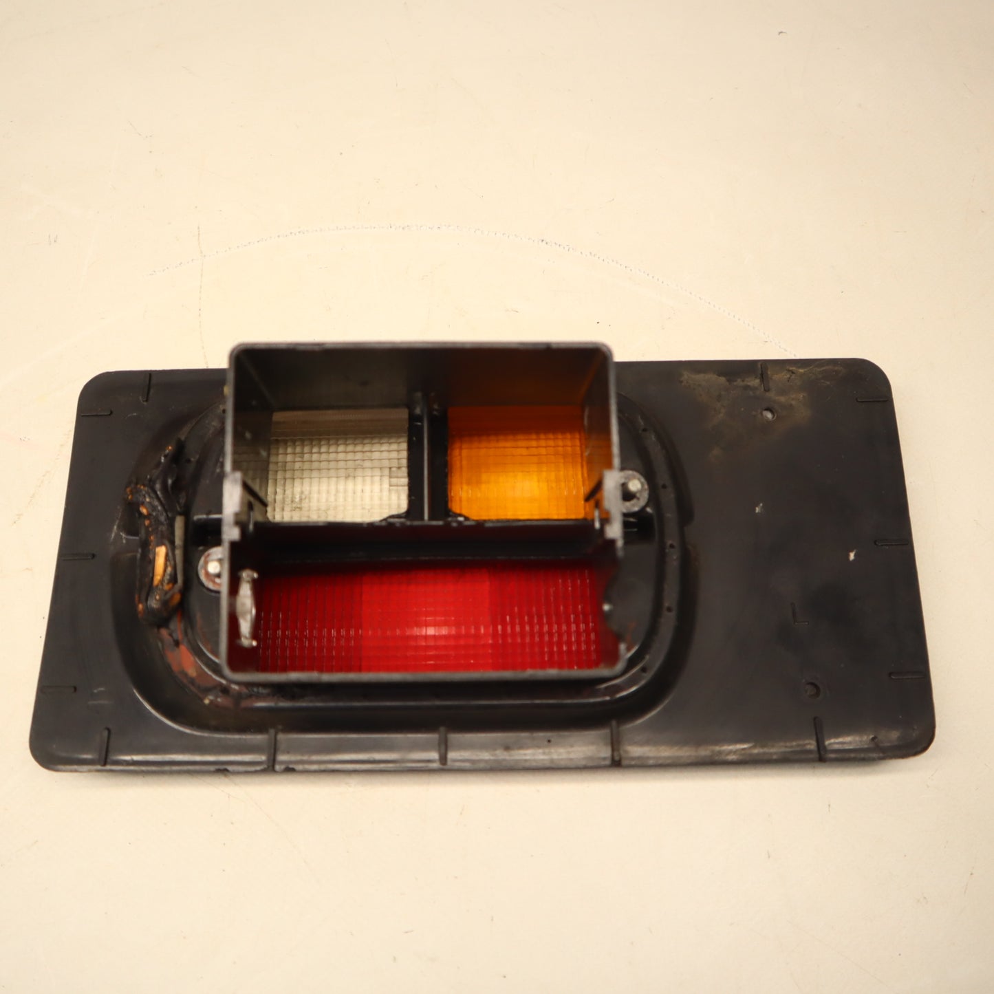 VW Polo Audi 50 Derbi Rücklicht Heckleuchte Blinker hinten links Hella E1