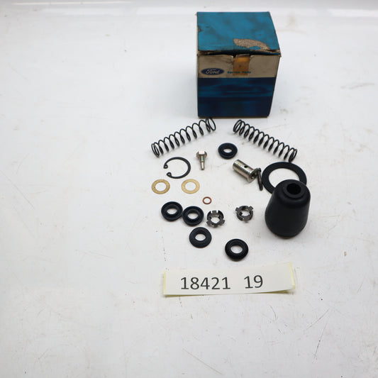 FORD TAUNUS REPARATURSATZ HAUPTBREMSZYLINDER NOS NEU