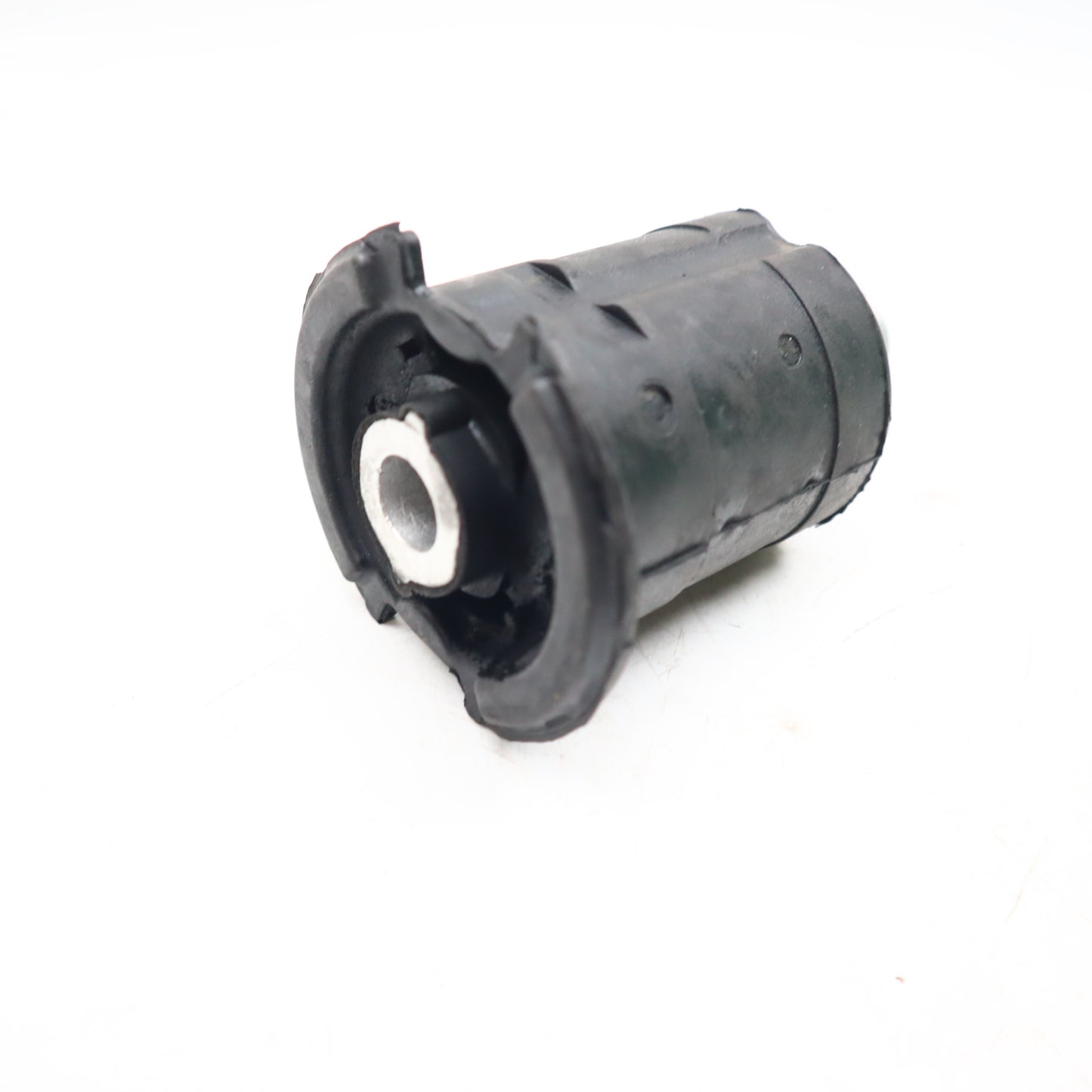BMW 316 / 316I / 318I / 320I GUMMILAGER FÜR HINTERACHSE NEU